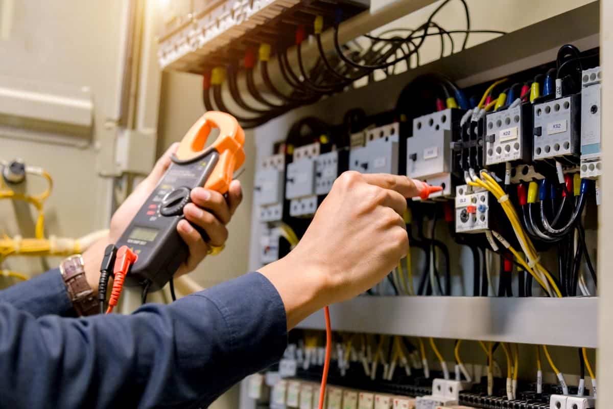 Quy trình bảo trì hệ thống điện nhà máy
