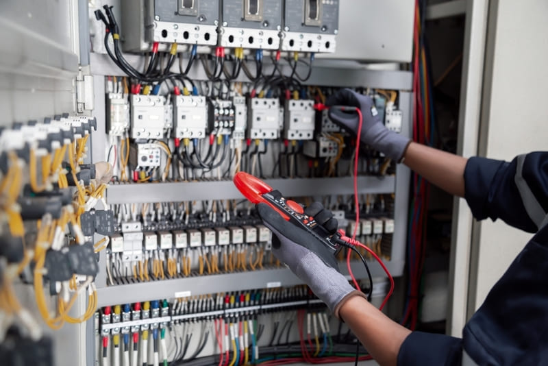 Các hạng mục kiểm tra hệ thống điện nhà máy