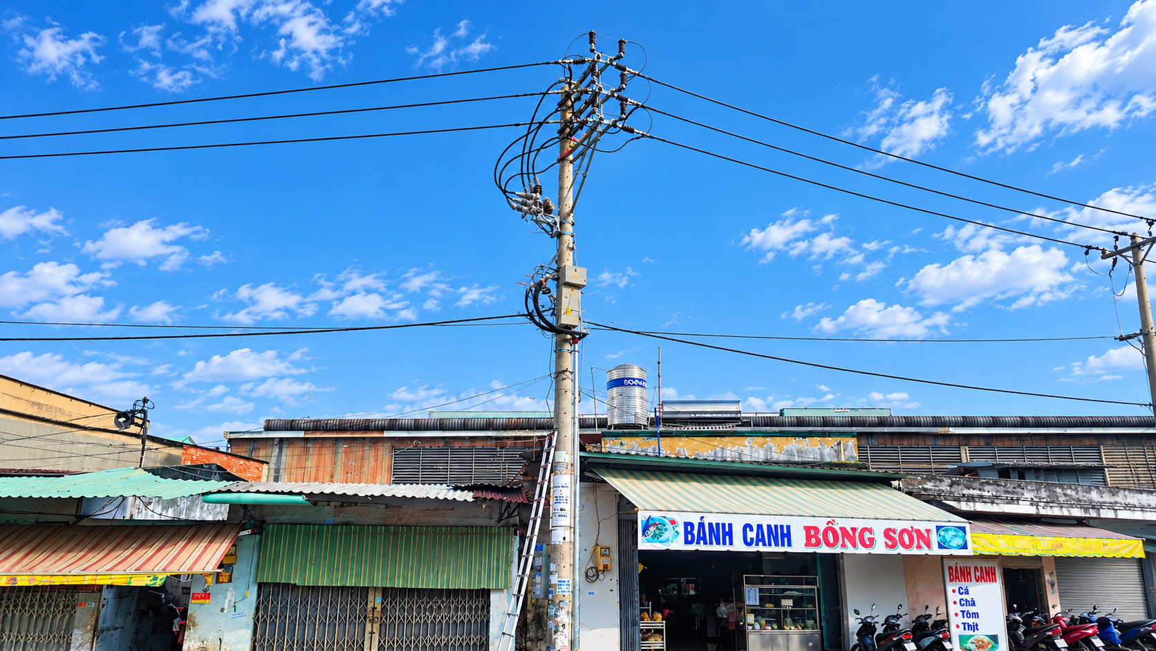 Các hạng mục hệ thống điện do công ty xây lắp điện thực hiện